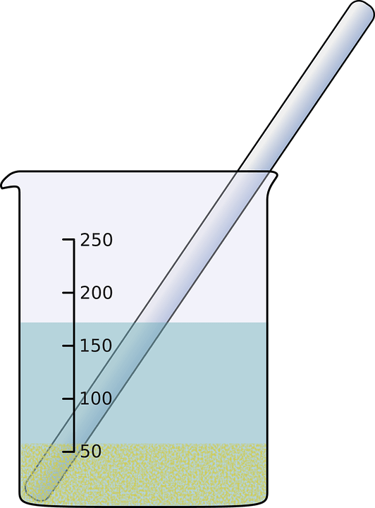 Immagine contenitore con acqua e sabbia per esperimento